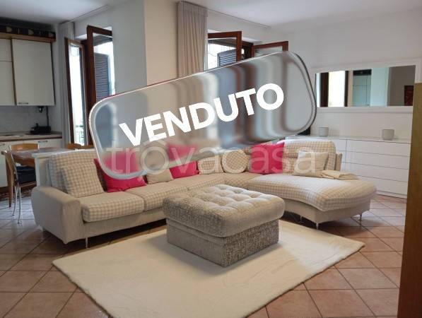 appartamento in vendita a Pozzuolo Martesana in zona Trecella