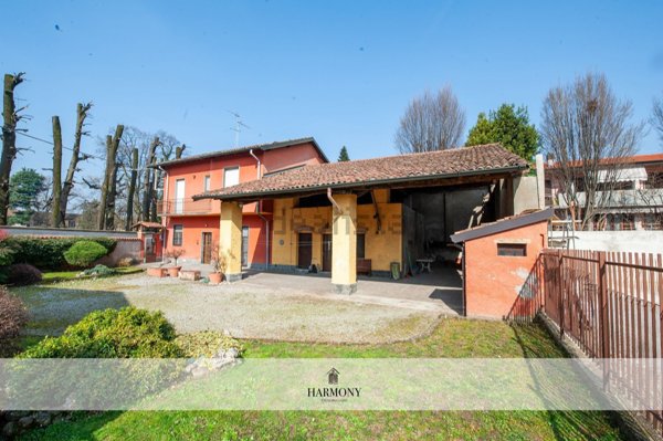 casa indipendente in vendita a Pozzuolo Martesana in zona Trecella