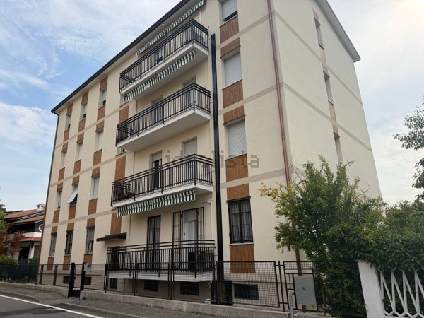appartamento in vendita a Pozzuolo Martesana in zona Trecella