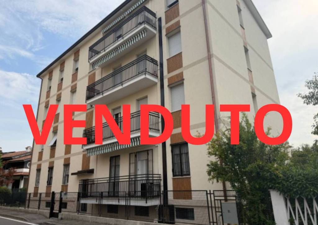 appartamento in vendita a Pozzuolo Martesana in zona Trecella