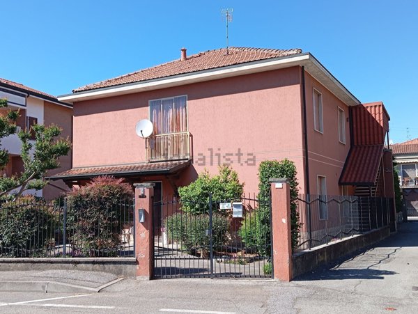 casa indipendente in vendita a Pozzuolo Martesana