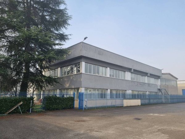 capannone in vendita a Pregnana Milanese