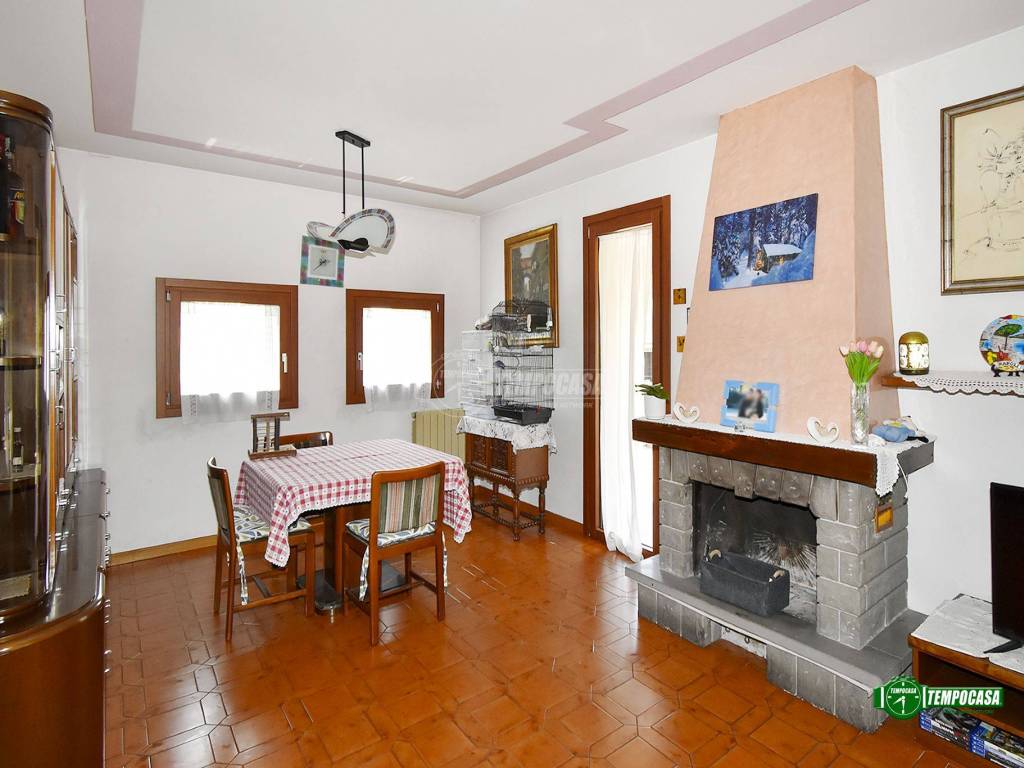 casa indipendente in vendita a Pregnana Milanese