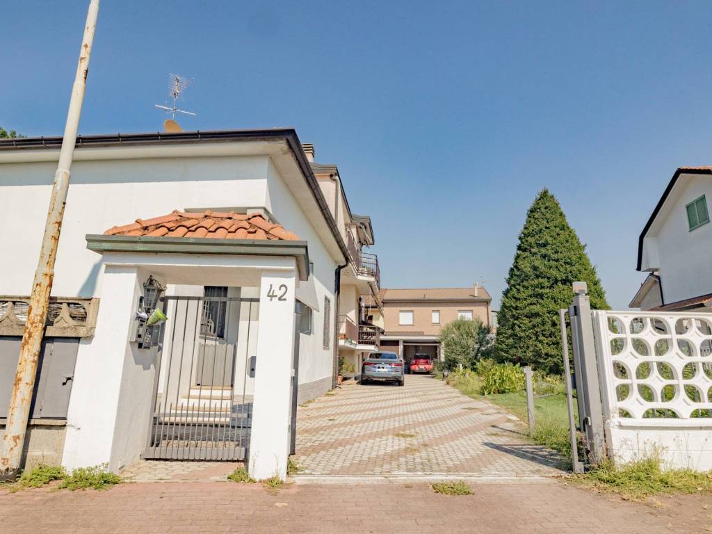 appartamento in vendita a Pregnana Milanese