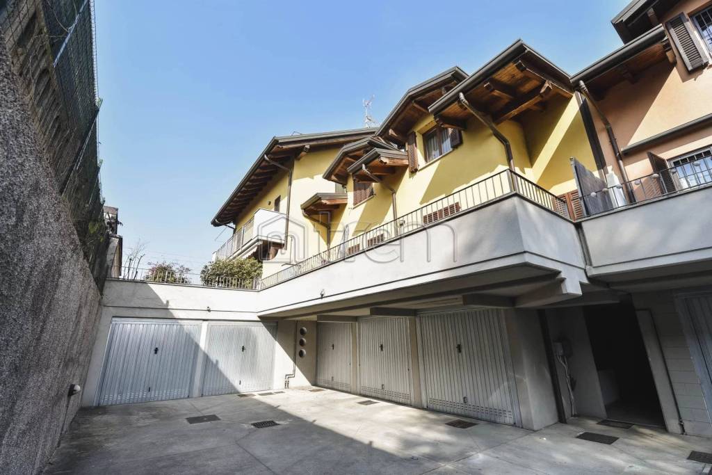 appartamento in vendita a Pregnana Milanese