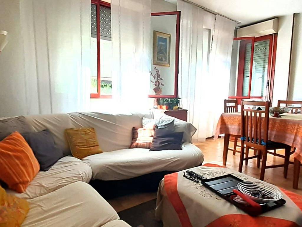 appartamento in vendita a Pregnana Milanese
