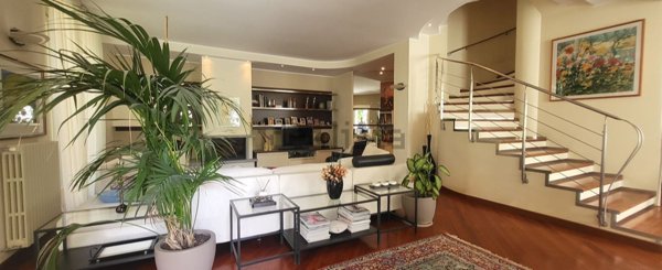 casa indipendente in vendita a Pregnana Milanese