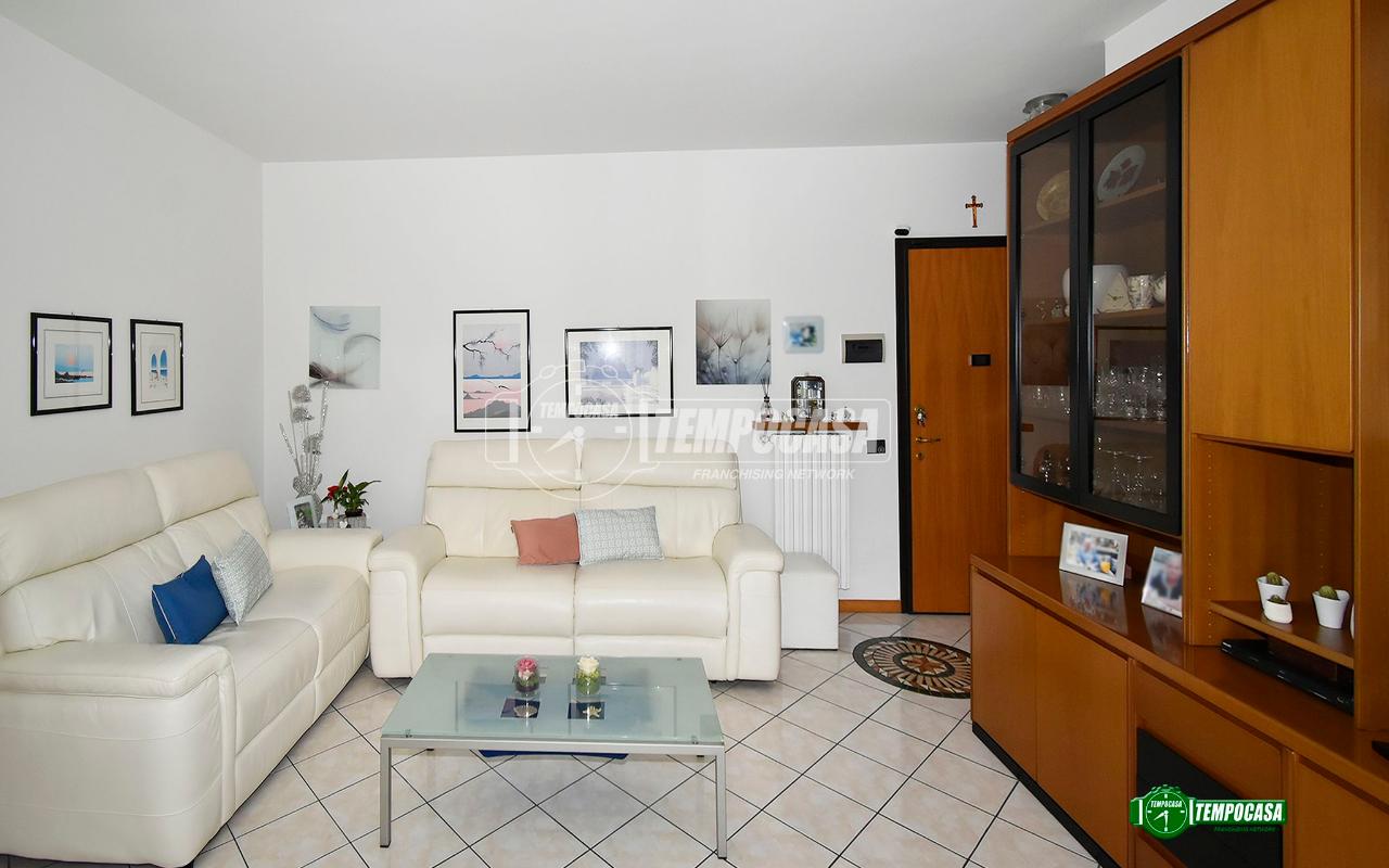 appartamento in vendita a Pregnana Milanese