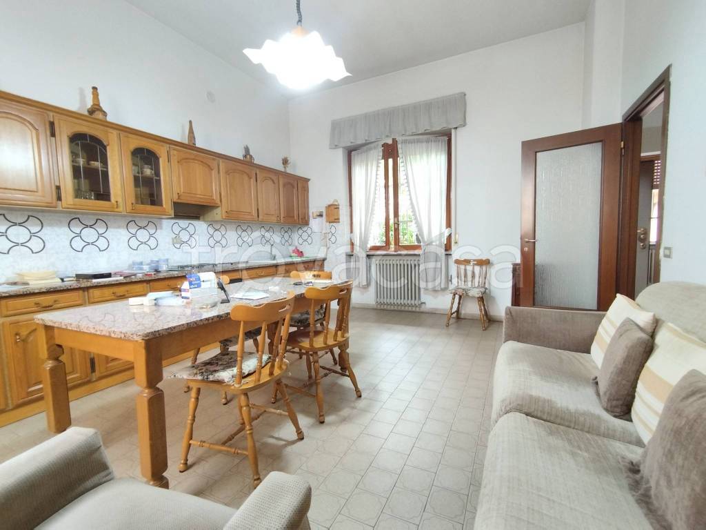 appartamento in vendita a Pregnana Milanese