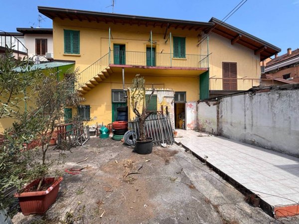casa indipendente in vendita a Pregnana Milanese