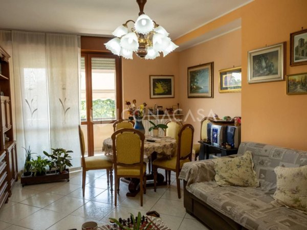 appartamento in vendita a Pregnana Milanese