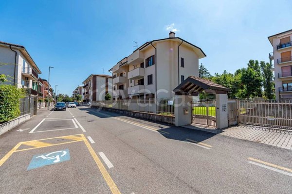 appartamento in vendita a Pregnana Milanese