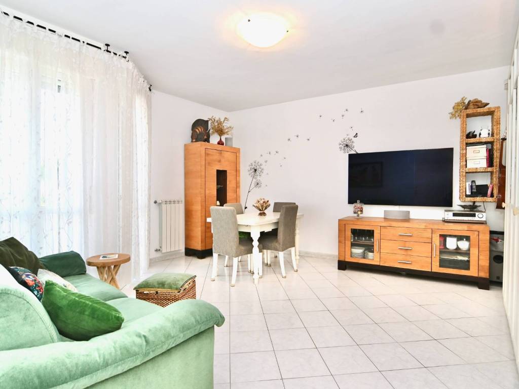 appartamento in vendita a Pregnana Milanese