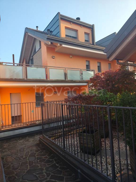 appartamento in vendita a Pregnana Milanese