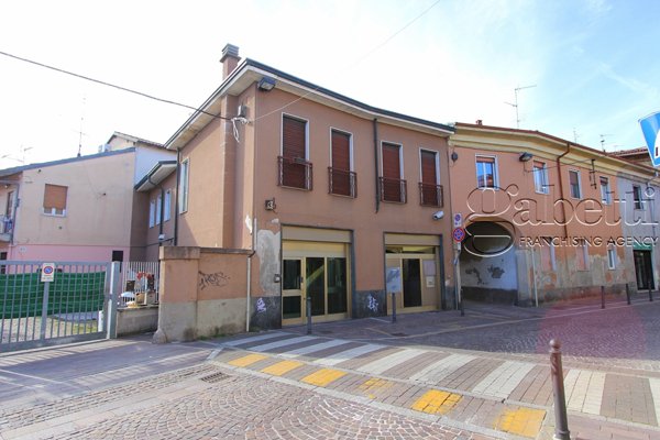 negozio in vendita a Pregnana Milanese