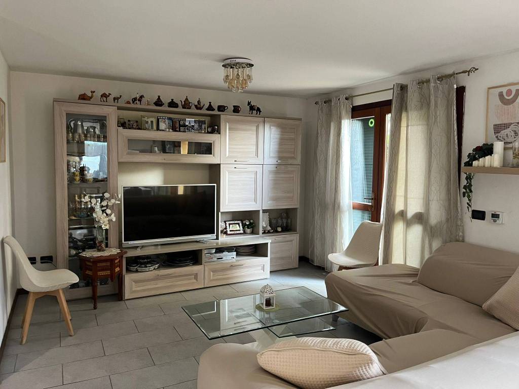 appartamento in vendita a Pregnana Milanese
