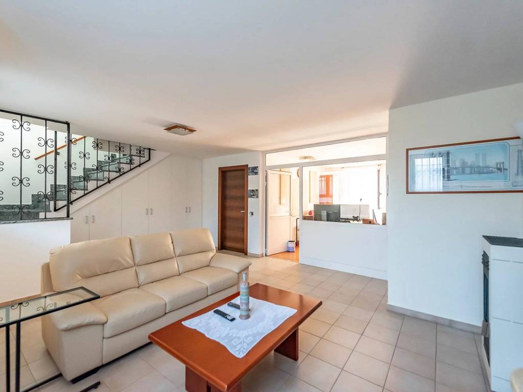 appartamento in vendita a Pregnana Milanese