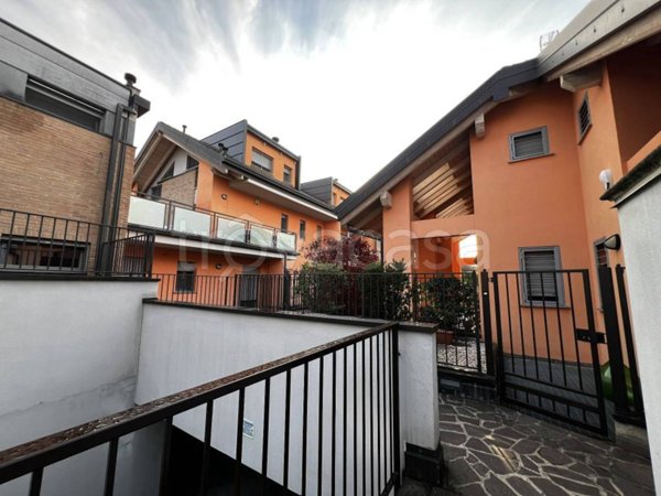 appartamento in vendita a Pregnana Milanese