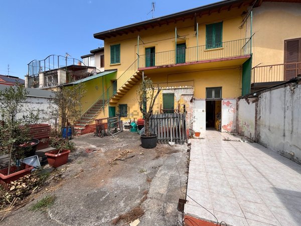 casa indipendente in vendita a Pregnana Milanese