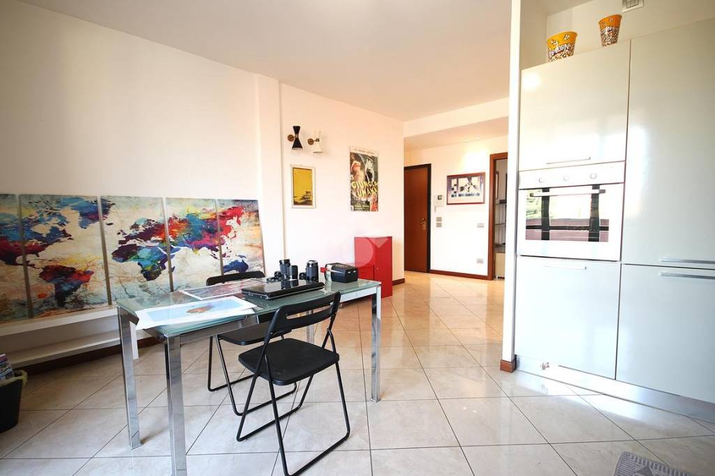 appartamento in vendita a Pregnana Milanese