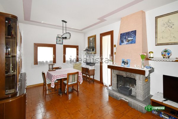 casa indipendente in vendita a Pregnana Milanese