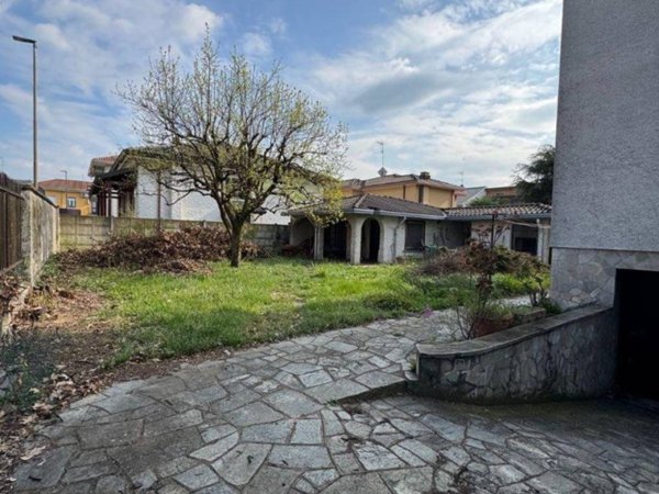 appartamento in vendita a Pregnana Milanese