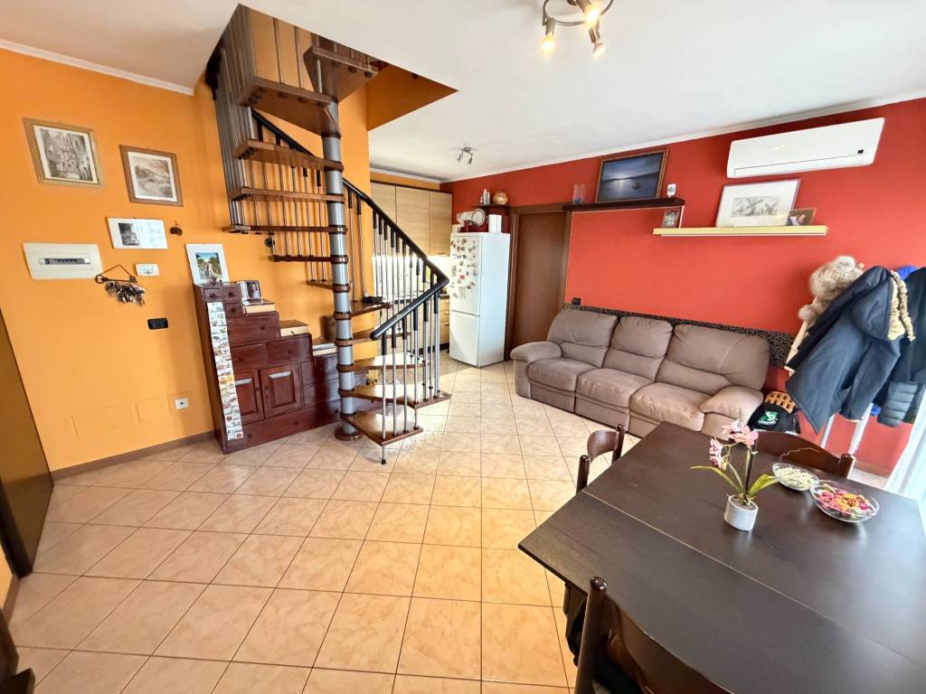 appartamento in vendita a Pregnana Milanese