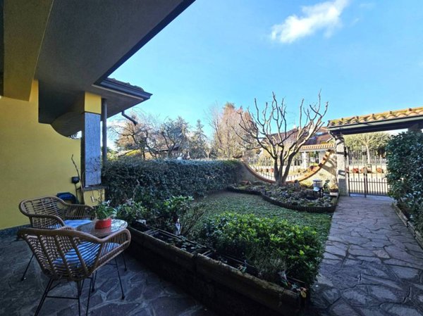 casa indipendente in vendita a Pregnana Milanese