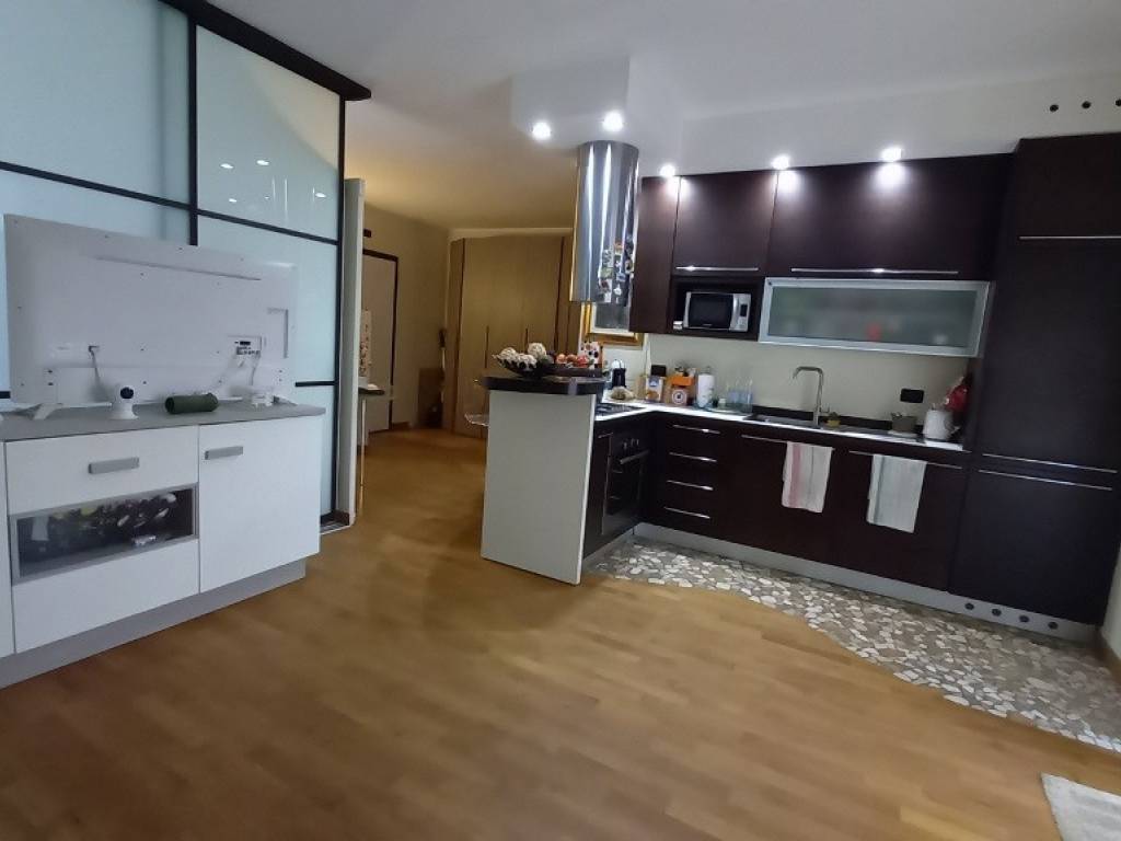 appartamento in vendita a Pregnana Milanese