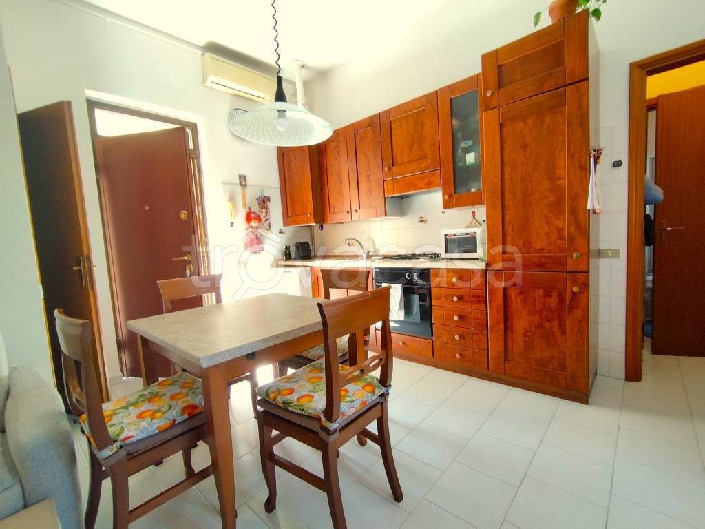 appartamento in vendita a Pregnana Milanese