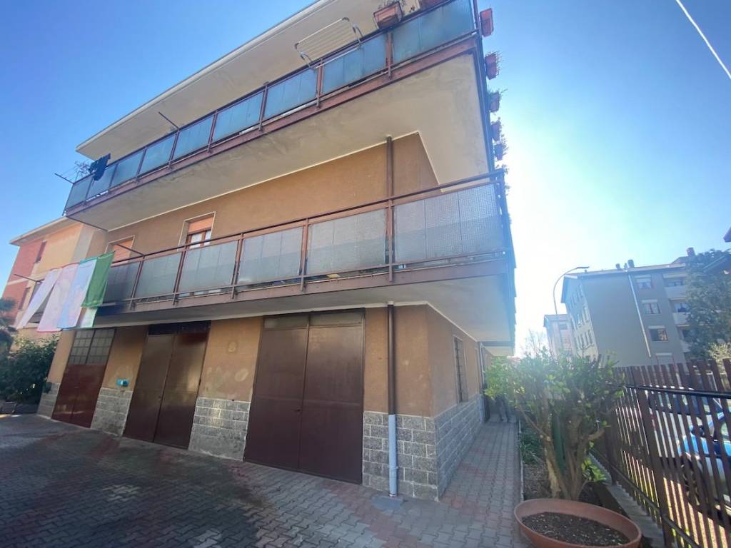 appartamento in vendita a Pregnana Milanese
