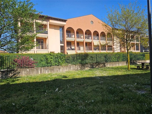 appartamento in vendita a Pregnana Milanese