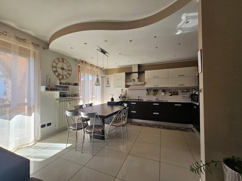appartamento in vendita a Pregnana Milanese