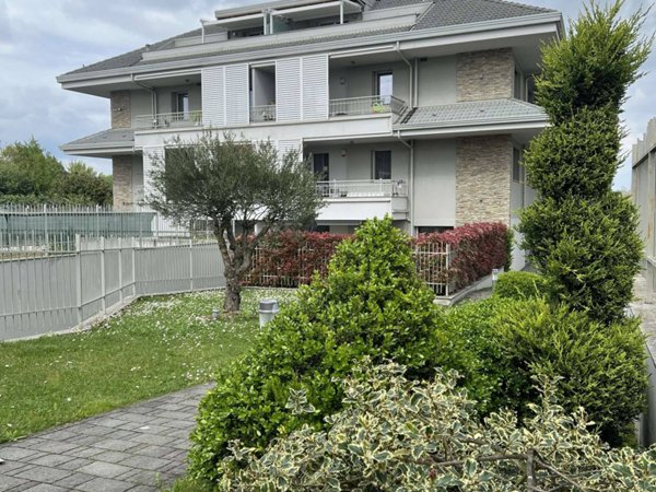 appartamento in vendita a Pregnana Milanese