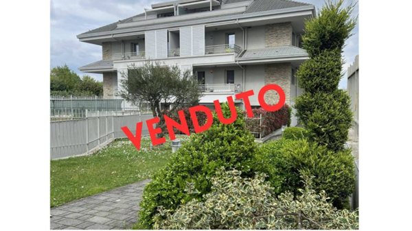 appartamento in vendita a Pregnana Milanese