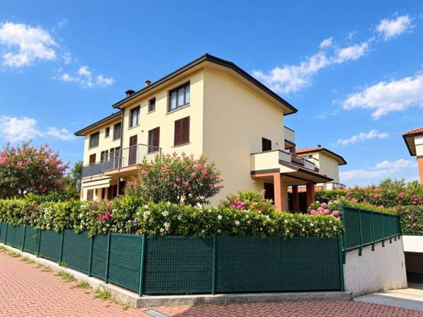 appartamento in vendita a Pregnana Milanese
