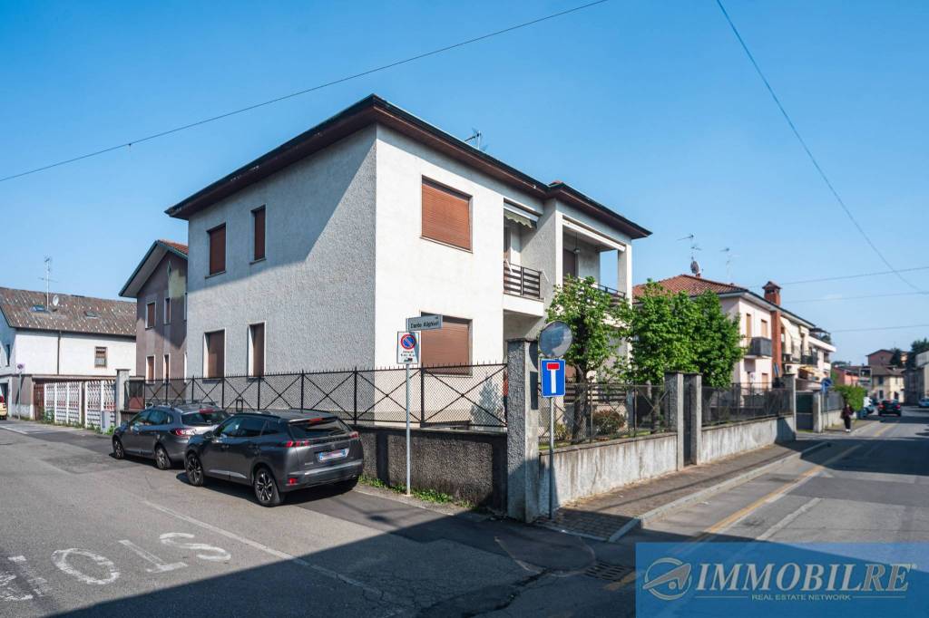 casa indipendente in vendita a Pregnana Milanese