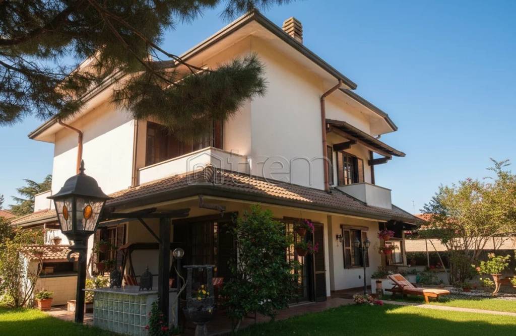 casa indipendente in vendita a Pregnana Milanese