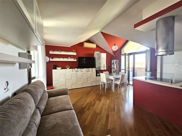 appartamento in vendita a Pregnana Milanese