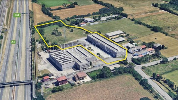locale commerciale in vendita a Pregnana Milanese