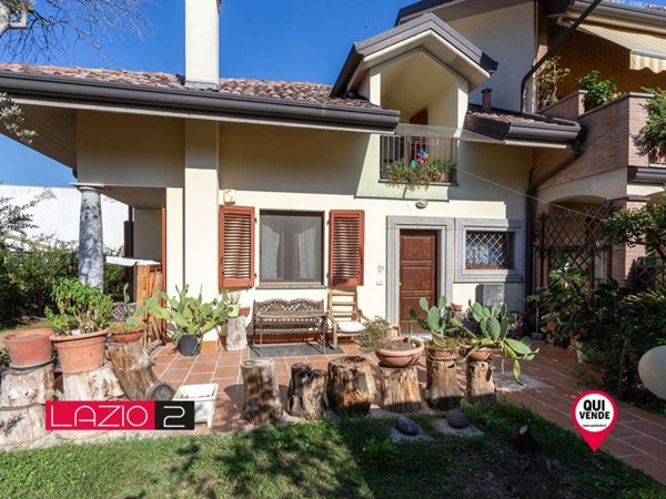 casa indipendente in vendita a Pregnana Milanese