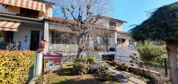 casa indipendente in vendita a Rescaldina