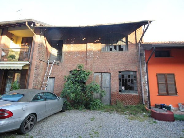 appartamento in vendita a Rescaldina in zona Rescalda