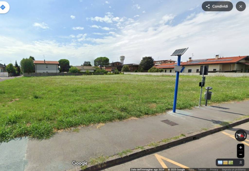 terreno edificabile in vendita a Rescaldina