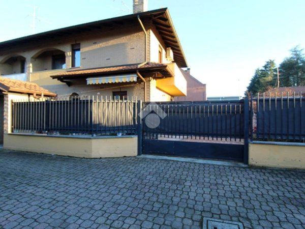 appartamento in vendita a Rescaldina