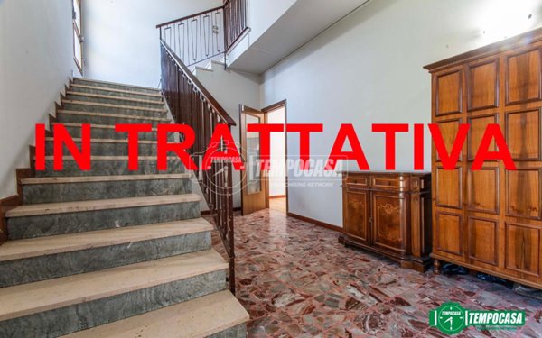 casa indipendente in vendita a Rescaldina