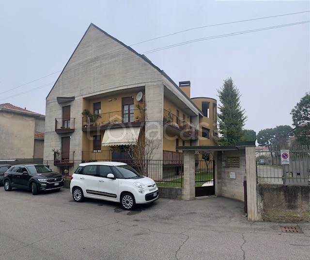 appartamento in vendita a Rescaldina