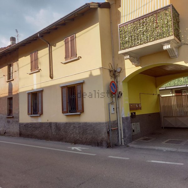 appartamento in vendita a Rescaldina in zona Rescalda