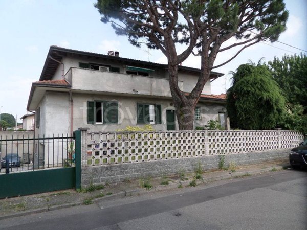 appartamento in vendita a Rescaldina in zona Rescalda