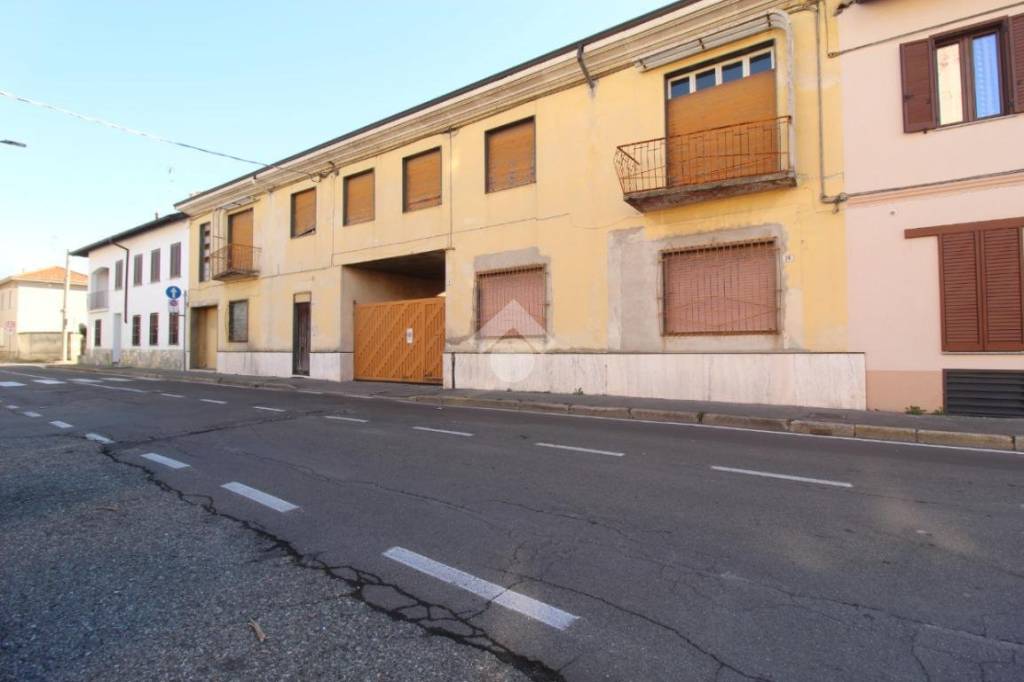 casa indipendente in vendita a Rescaldina